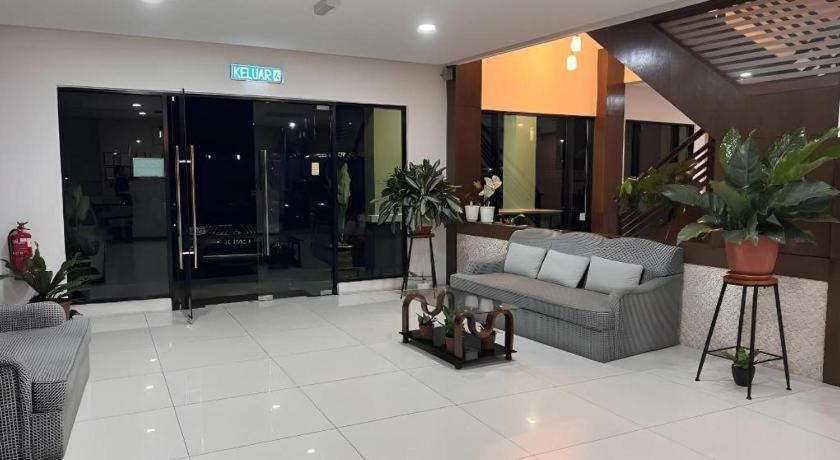D Arc Hotel Kota Kinabalu Esterno foto